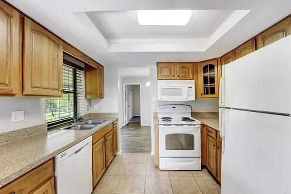 $2,500 | 6396 Sleepy Willow Way, Delray Beach, FL 33484