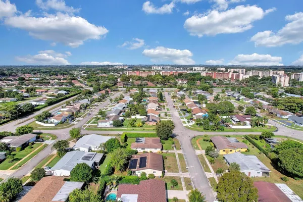 $2,500 | 6396 Sleepy Willow Way, Delray Beach, FL 33484