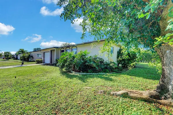 $2,500 | 6396 Sleepy Willow Way, Delray Beach, FL 33484