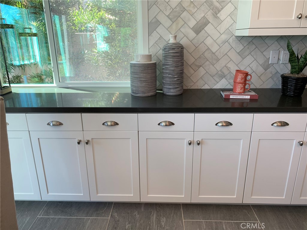 30835 Nature Road Murrieta, CA 92563 - Photo 14 of 38
