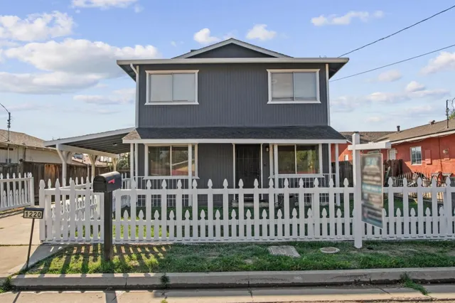 $287,000 | 1220 Fig Avenue, Merced, CA 95341