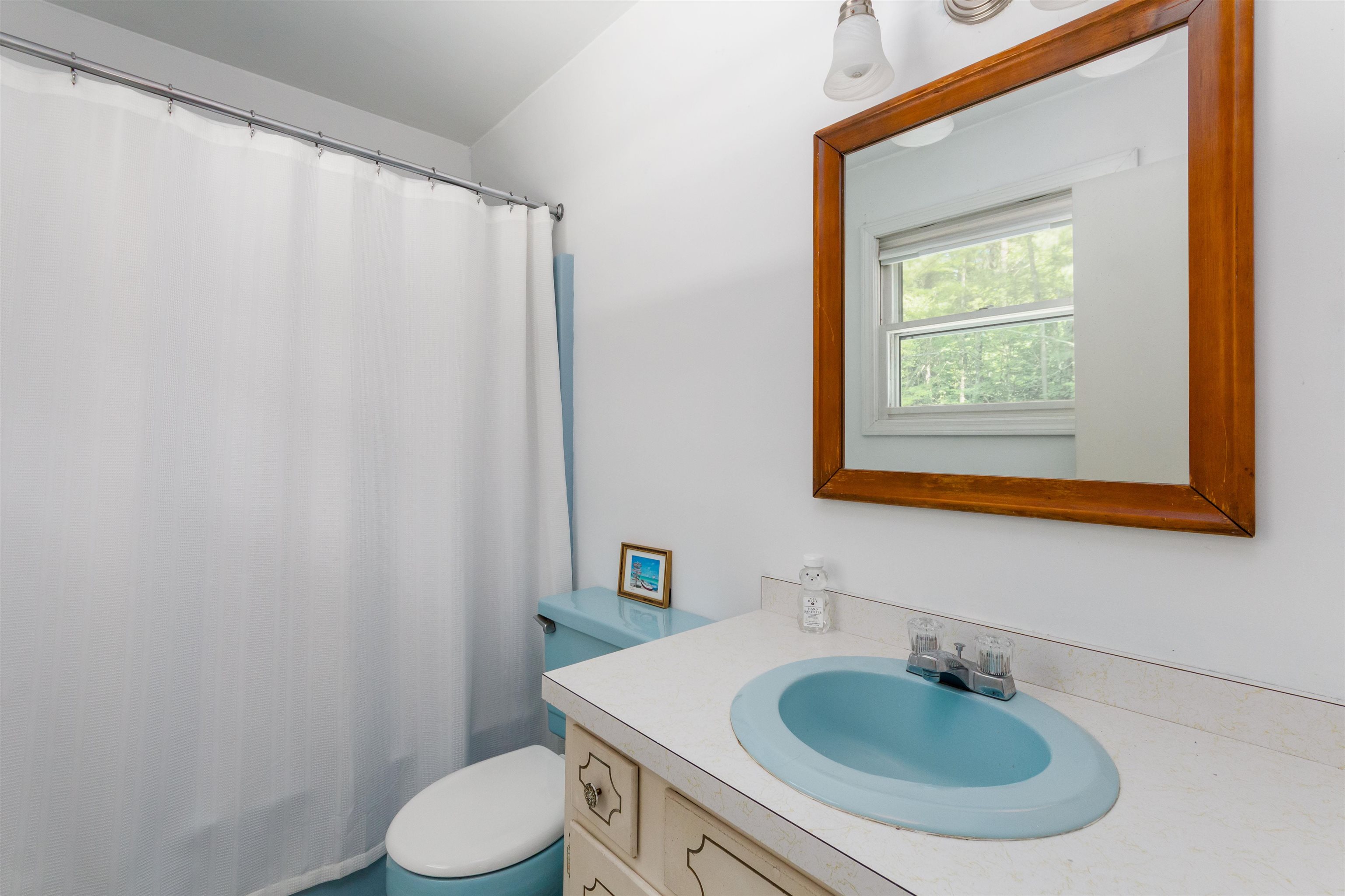 303 Middle Road Colchester, VT 05446 - Photo 6 of 32 Gallery Image 6