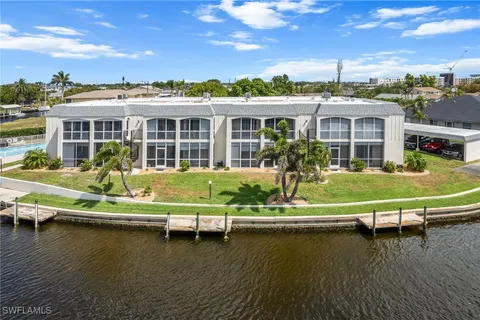 $349,000 | 304 Tudor Drive, Unit 4, Cape Coral, FL 33904