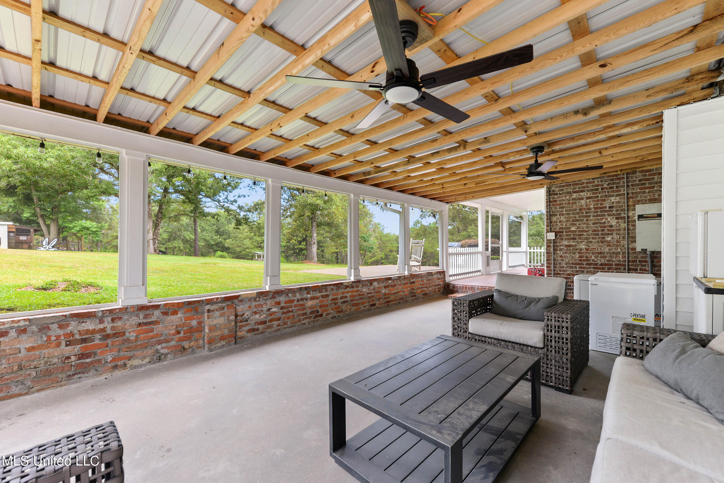 1043 Anchor Lake Road Carriere, MS 39426 - Photo 23 of 47 023