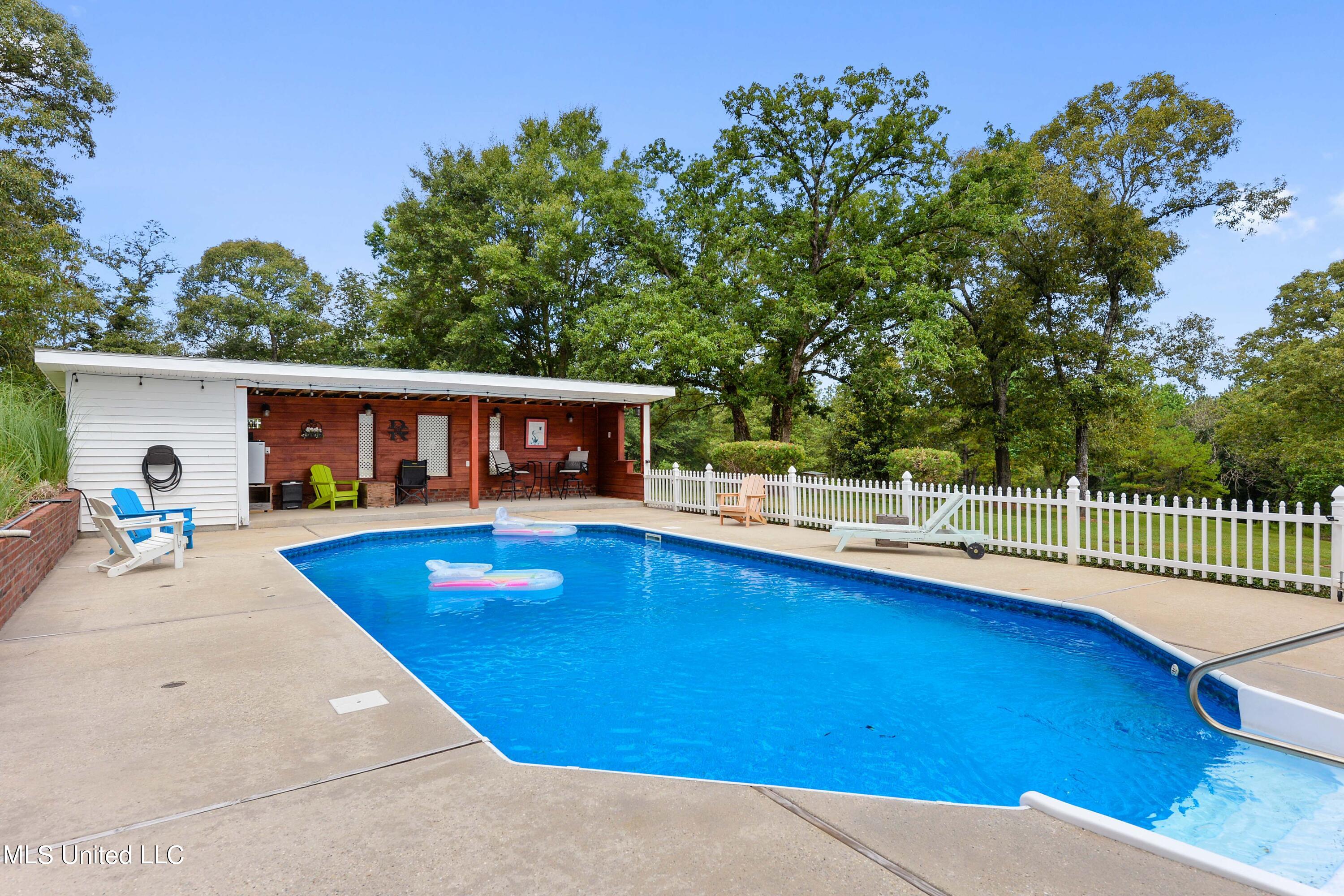 1043 Anchor Lake Road Carriere, MS 39426 - Photo 27 of 47 027