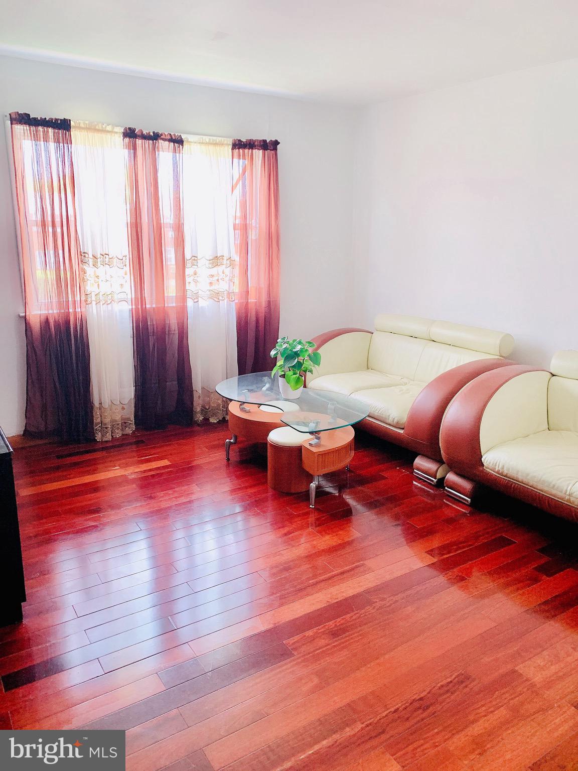 9415 Kirkwood Road Philadelphia, PA 19114 - Photo 3 of 14 Gallery Image 3
