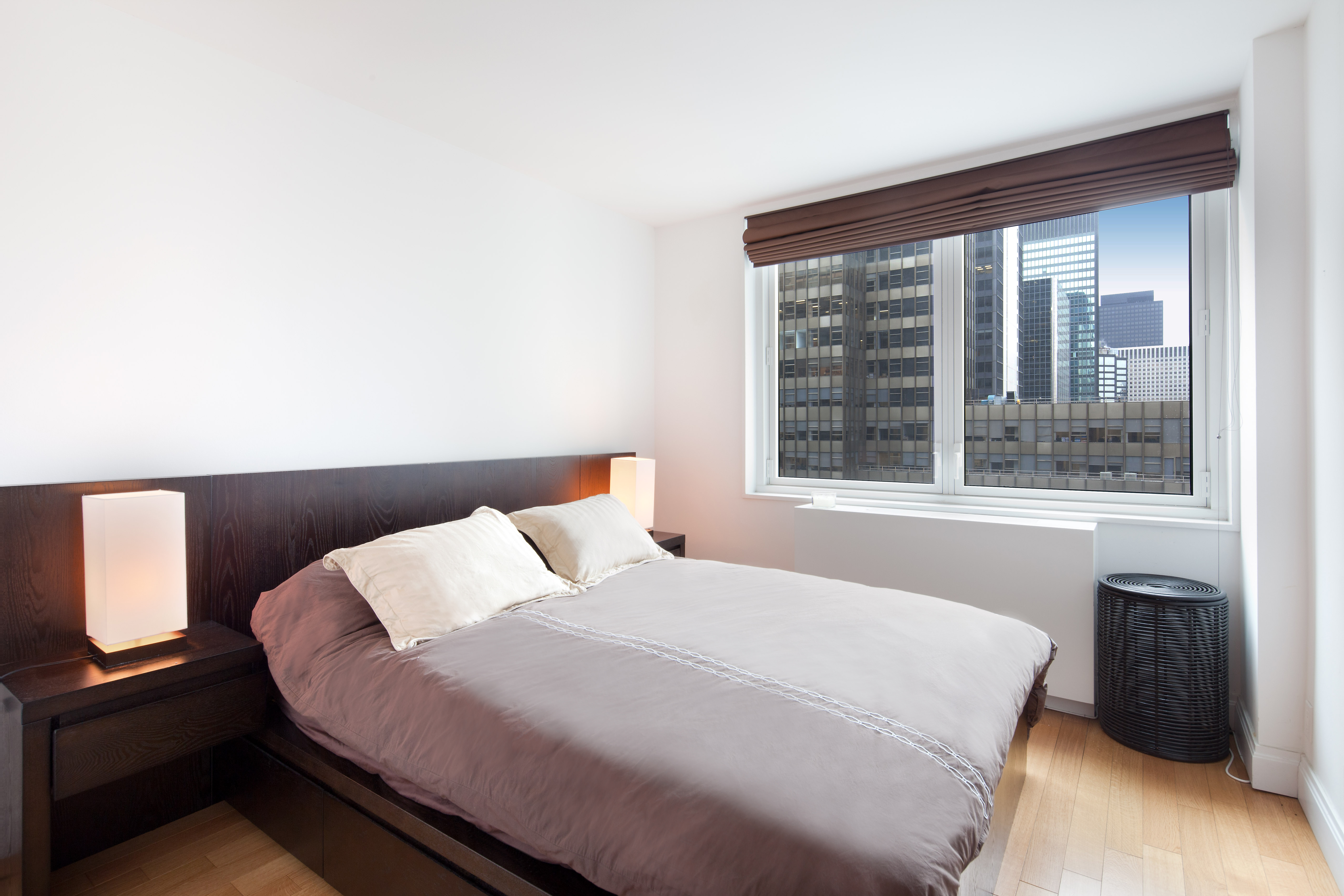 212 East 47th Street, Unit 25D Manhattan, NY 10017 - Photo 2 of 11