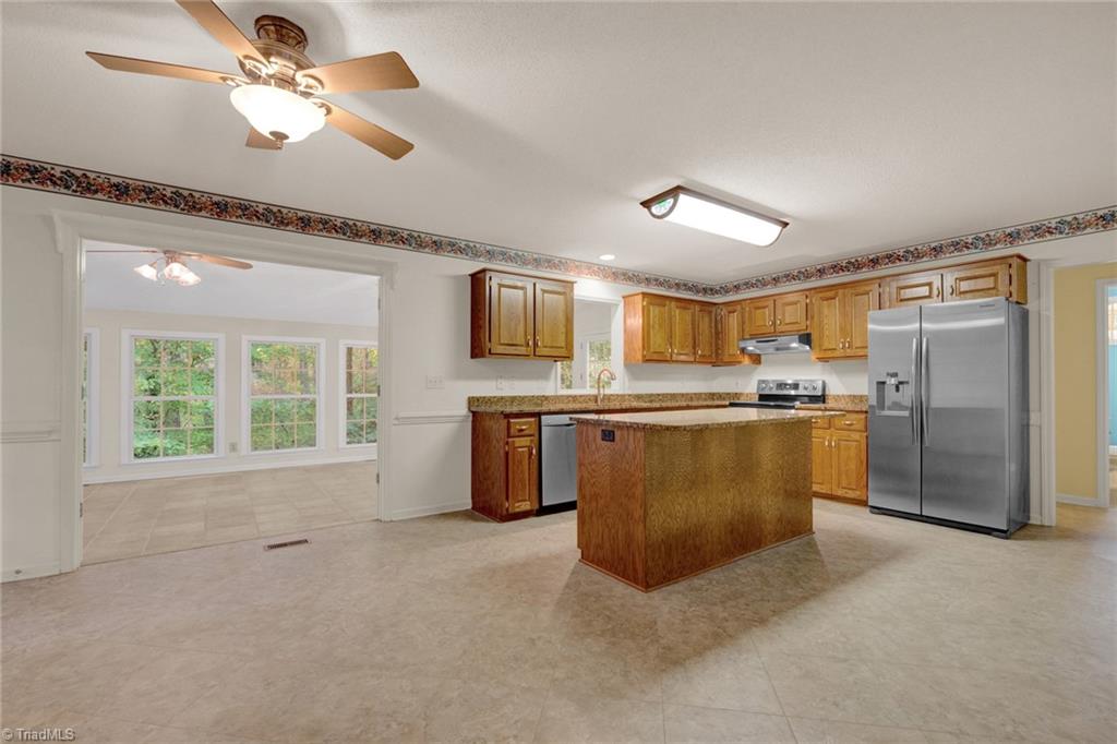6031 Racine Road Randleman, NC 27317 - Photo 5 of 23 Gallery Image 5