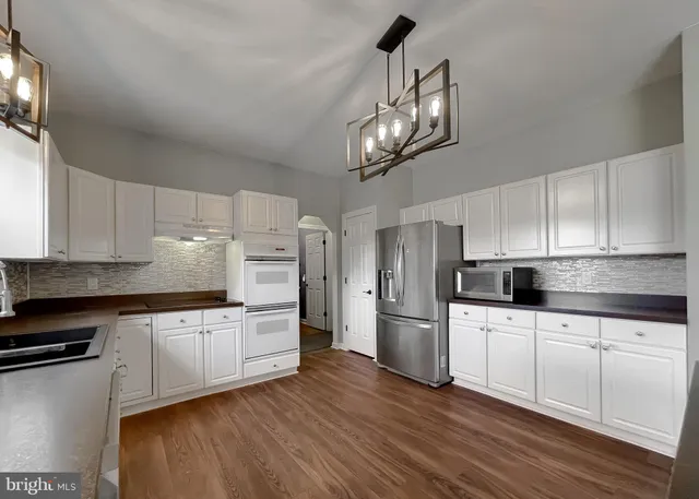 $750,000 | 1985 Holland Cliffs Road, Huntingtown, MD 20639