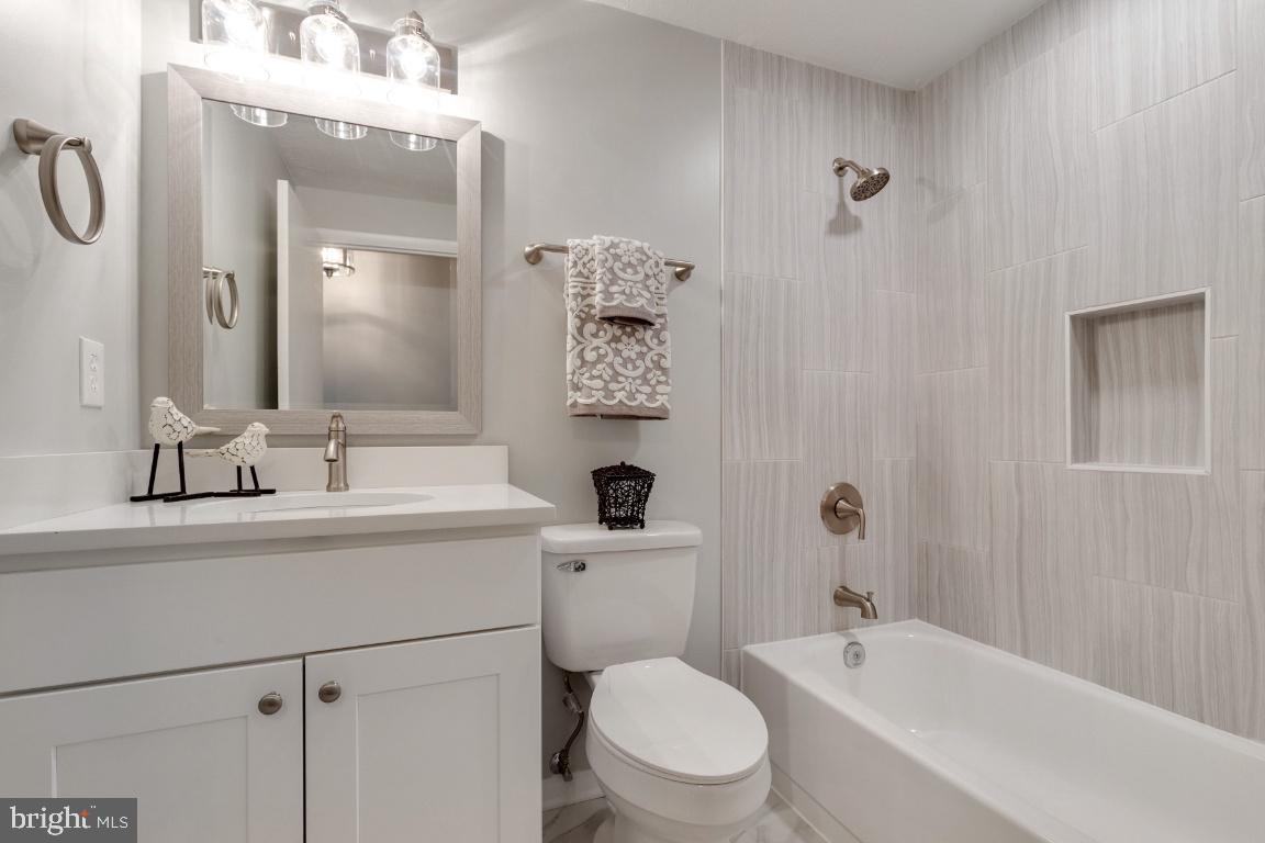 8467 Falling Leaf Road Springfield, VA 22153 - Photo 15 of 41 Gallery Image 15