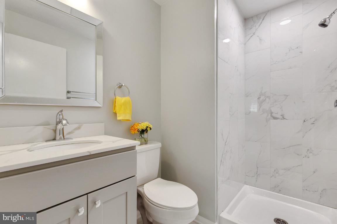 8467 Falling Leaf Road Springfield, VA 22153 - Photo 16 of 41 Gallery Image 16
