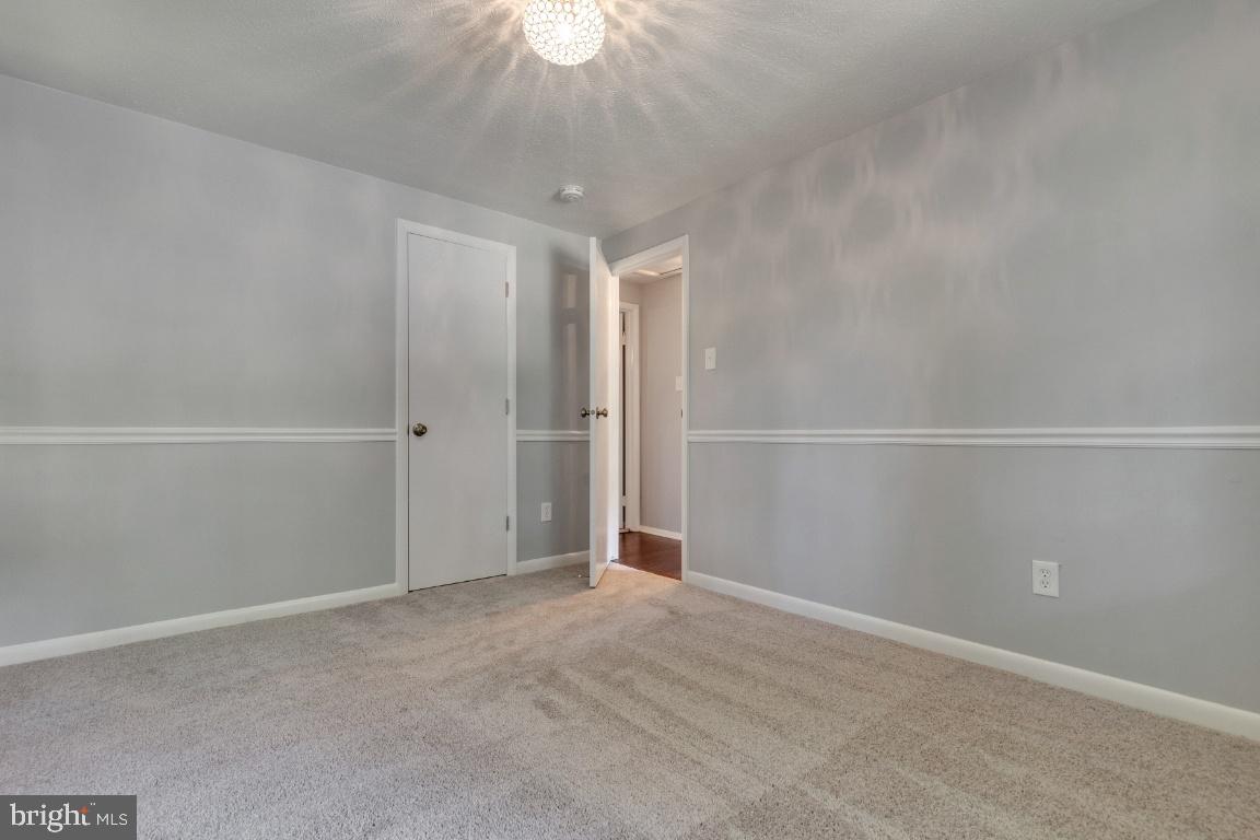 8467 Falling Leaf Road Springfield, VA 22153 - Photo 22 of 41 Gallery Image 22