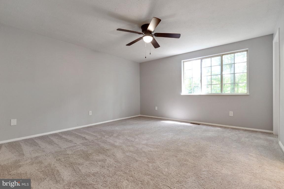 8467 Falling Leaf Road Springfield, VA 22153 - Photo 23 of 41 Gallery Image 23