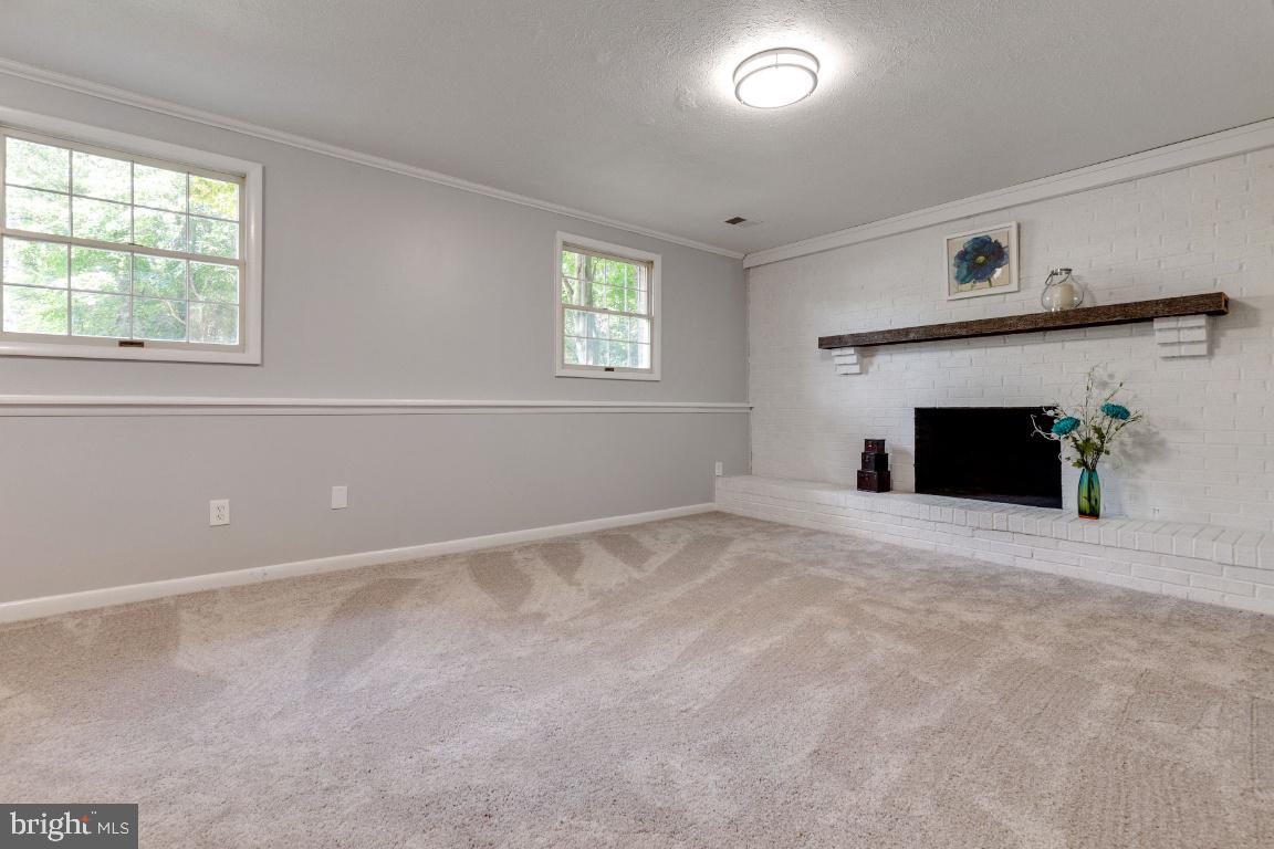 8467 Falling Leaf Road Springfield, VA 22153 - Photo 29 of 41 Gallery Image 29