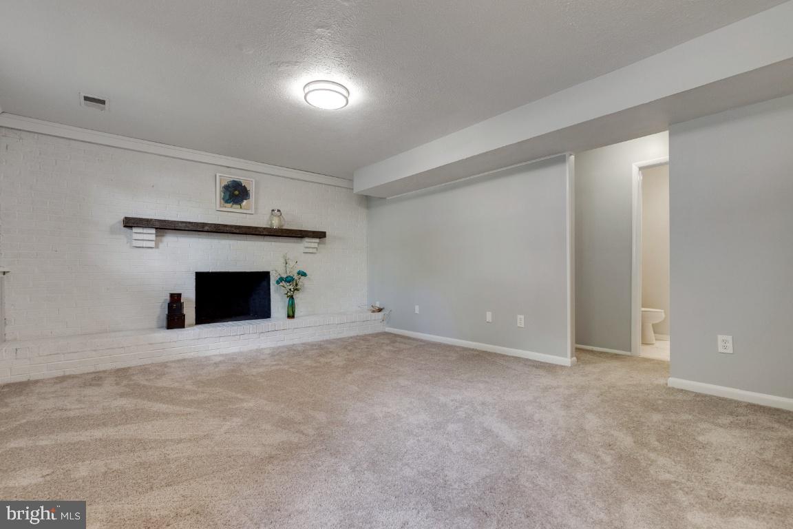 8467 Falling Leaf Road Springfield, VA 22153 - Photo 31 of 41 Gallery Image 31