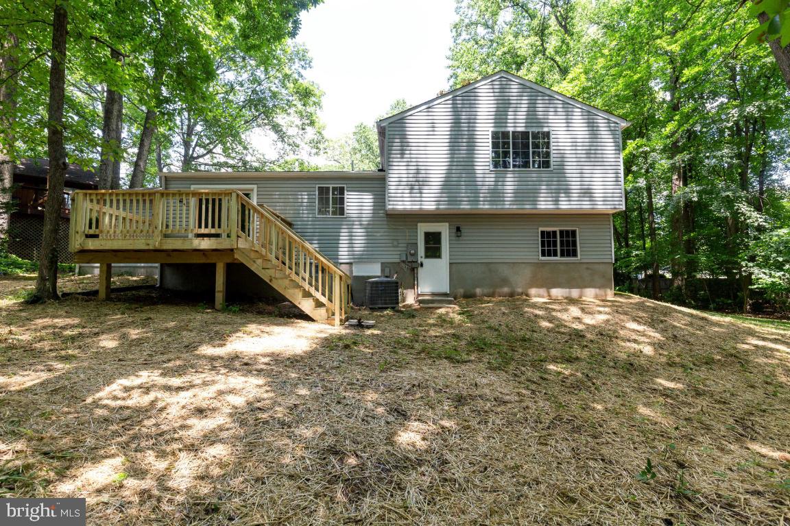 8467 Falling Leaf Road Springfield, VA 22153 - Photo 36 of 41 Gallery Image 36