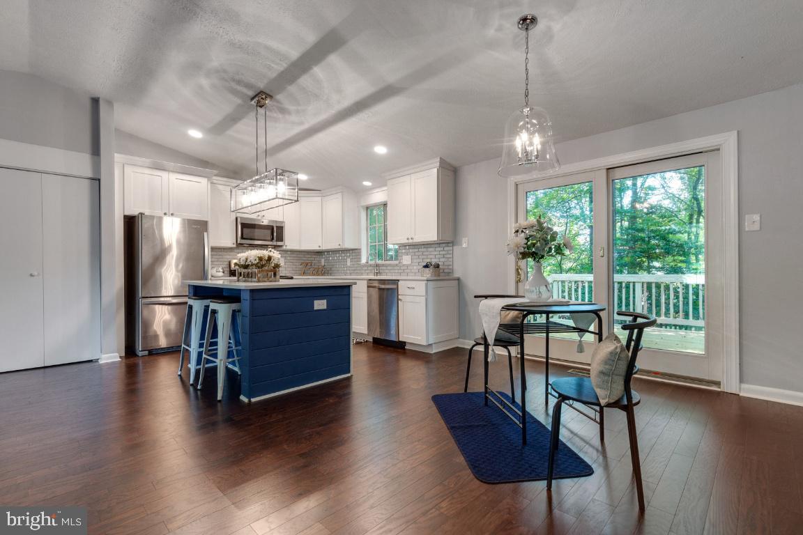 8467 Falling Leaf Road Springfield, VA 22153 - Photo 10 of 41 Gallery Image 10