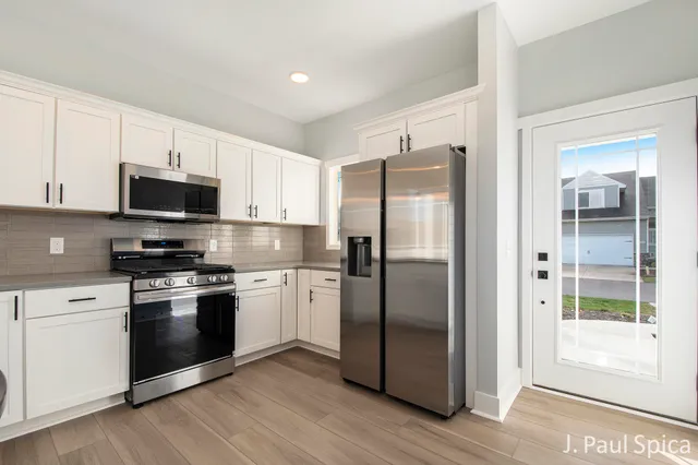 $369,900 | 1209 Madera Court, Byron Center, MI 49315