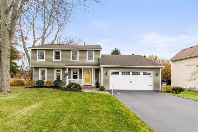 $379,900 | 1 Shadow Vale Drive, Penfield, NY 14526