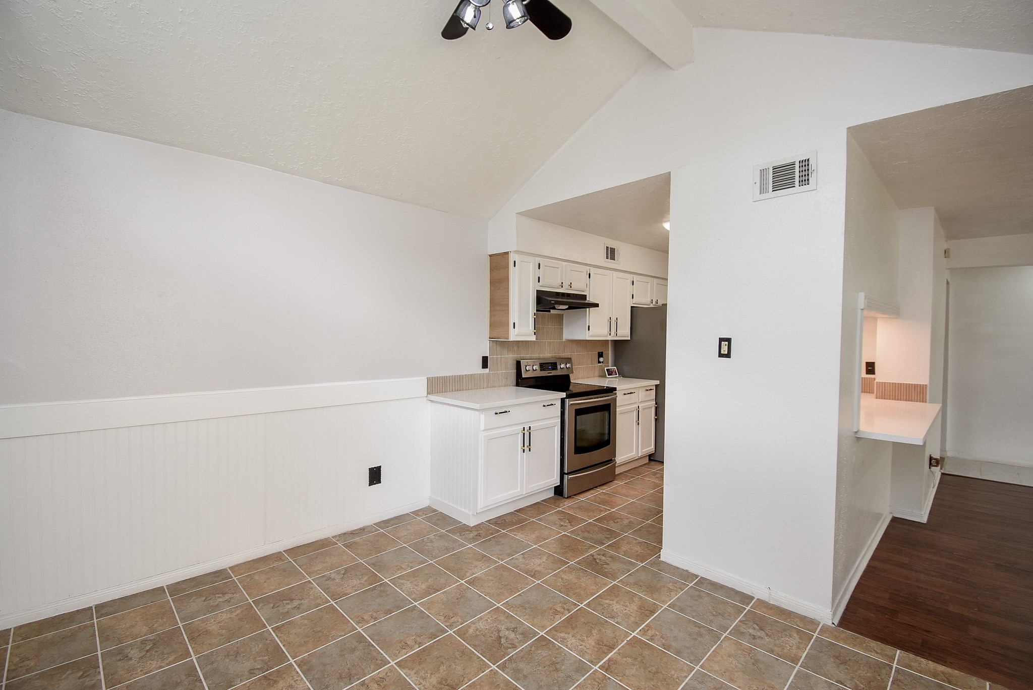 8715 Vinkins Road Houston, TX 77071 - Photo 22 of 48