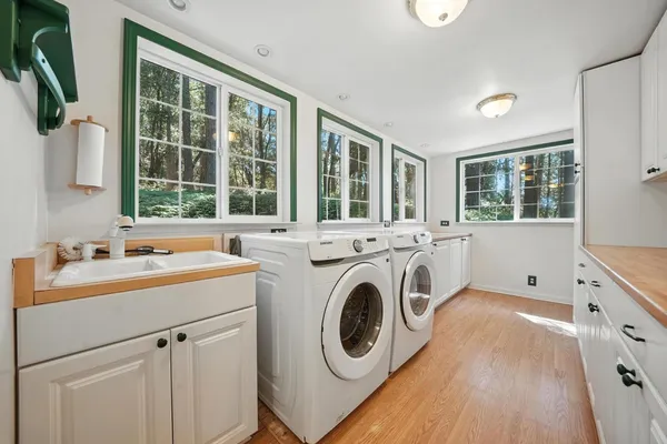 a picture of a floor plan in a white house