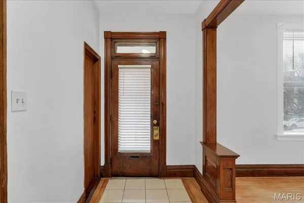 $364,000 | 2018 Ann Avenue, St. Louis, MO 63104