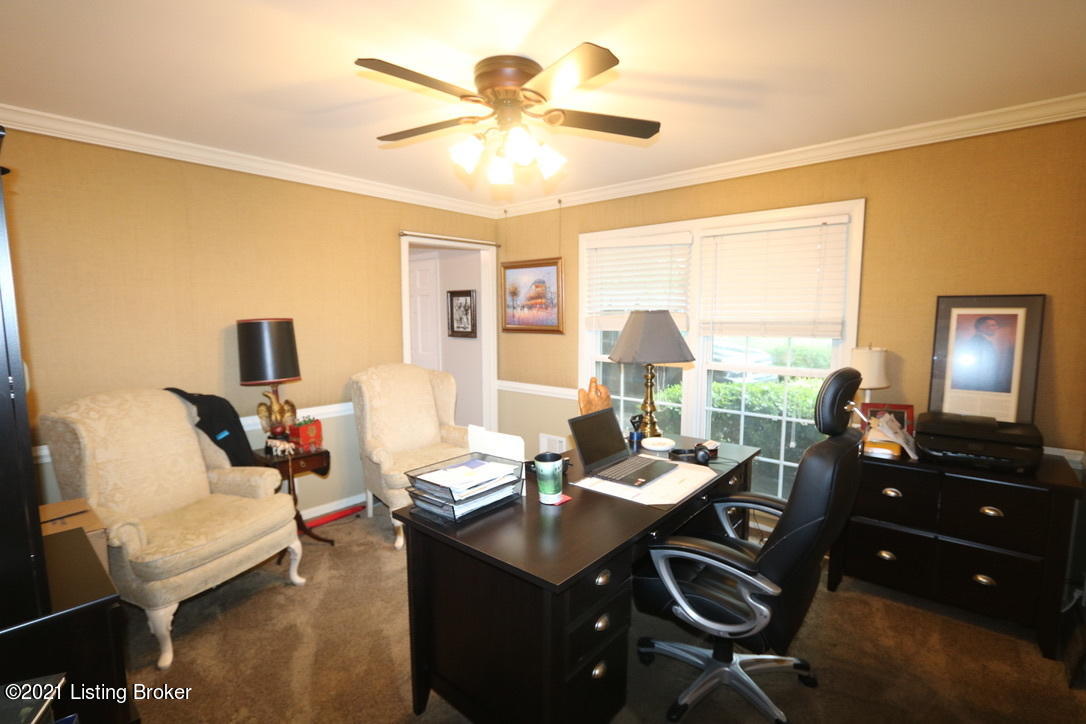 303 South Chadwick Road Louisville, KY 40222 - Photo 10 of 55 UNADJUSTEDNONRAW_thumb_68d8