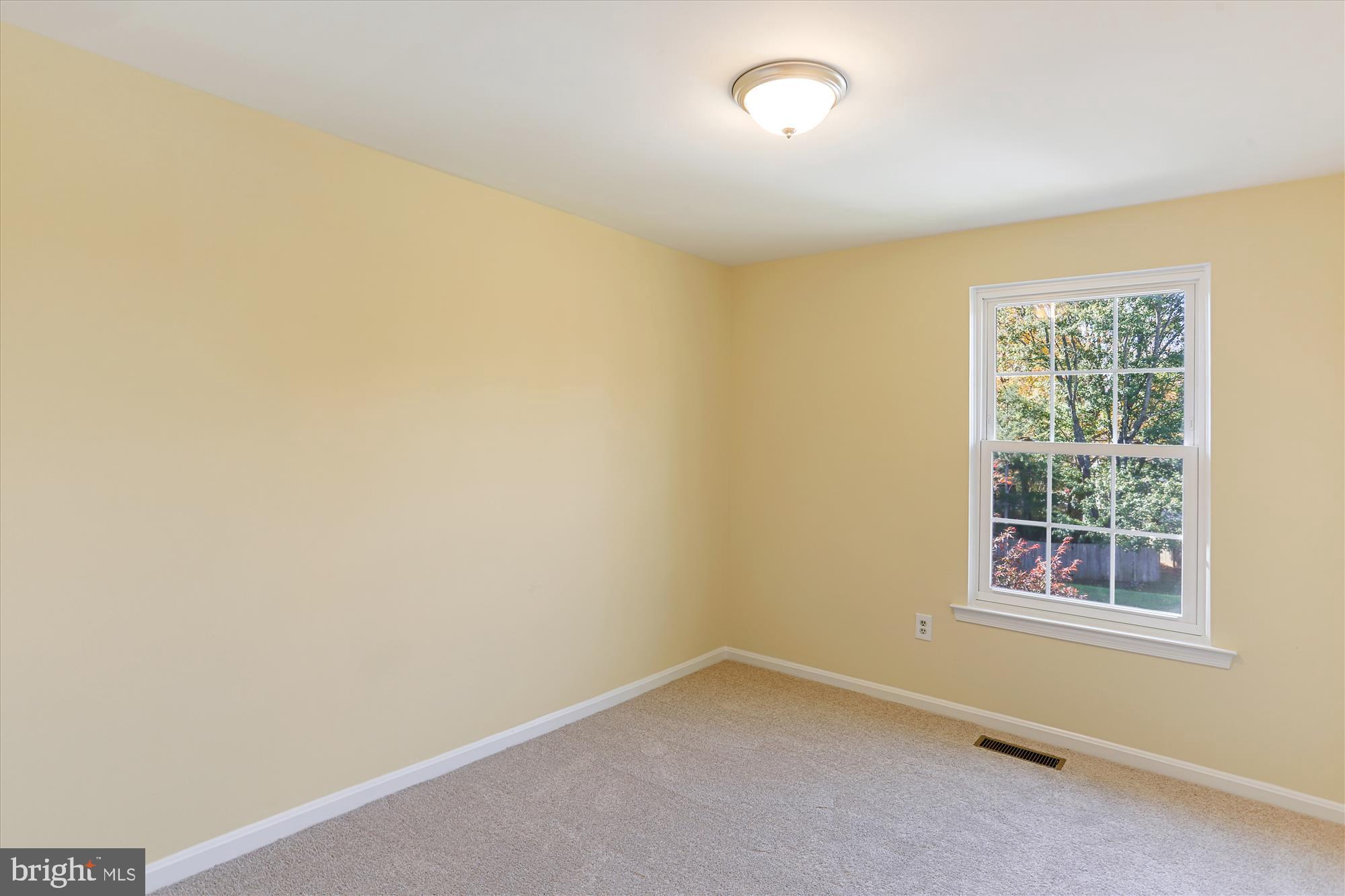 17509 Gallagher Way Olney, MD 20832 - Photo 13 of 48 Bedroom 3