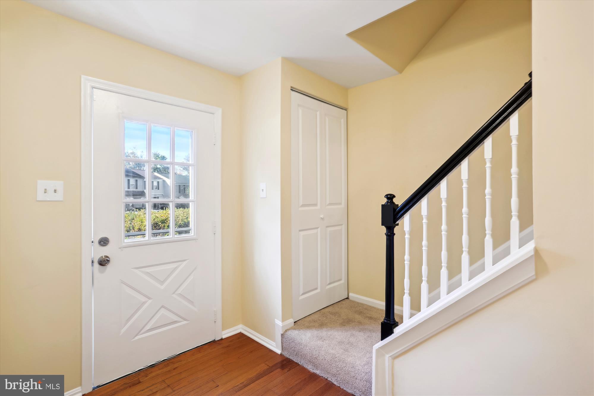 17509 Gallagher Way Olney, MD 20832 - Photo 2 of 48 Freshly painted!