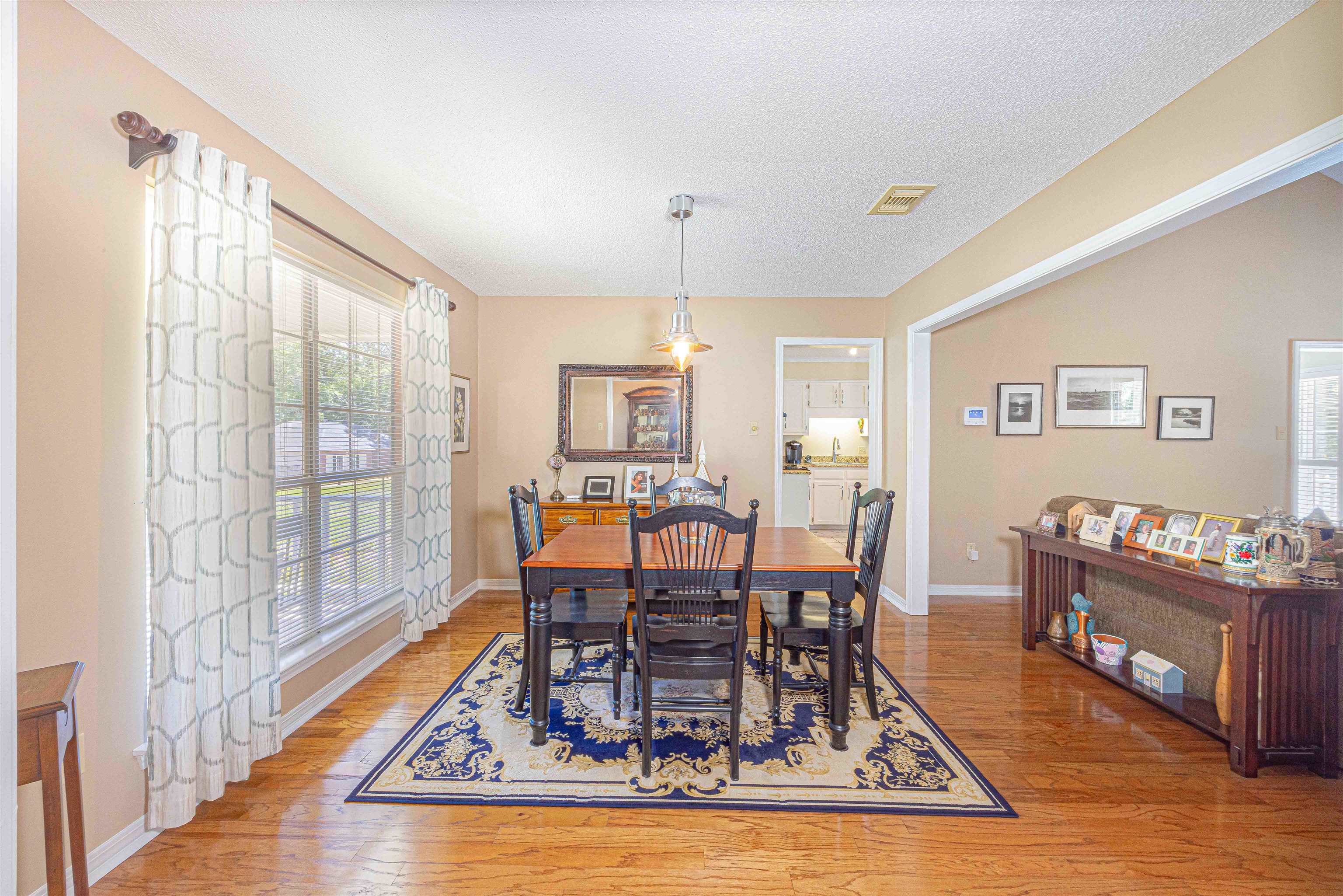 485 Ridgewood Drive Daphne, AL 36526 - Photo 8 of 38 Dining Area