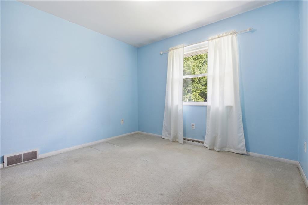 1641 Highland Road Conway, PA 15027 - Photo 14 of 28 Gallery Image 14