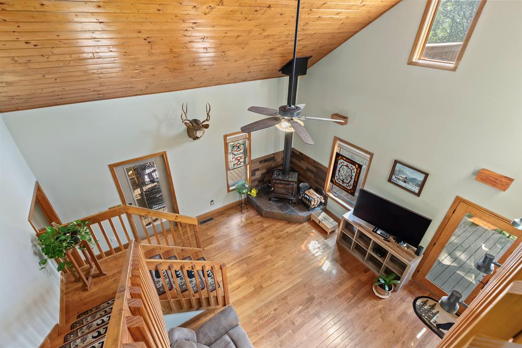 297 Lovingood Road Marble, NC 28905 - Photo 30 of 91 a living room with furniture