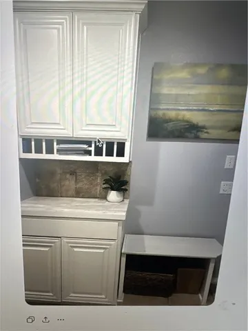 a view of washer and dryer in a kitchen