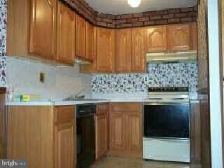 1343 Rainer Road Brookhaven, PA 19015 - Photo 2 of 4