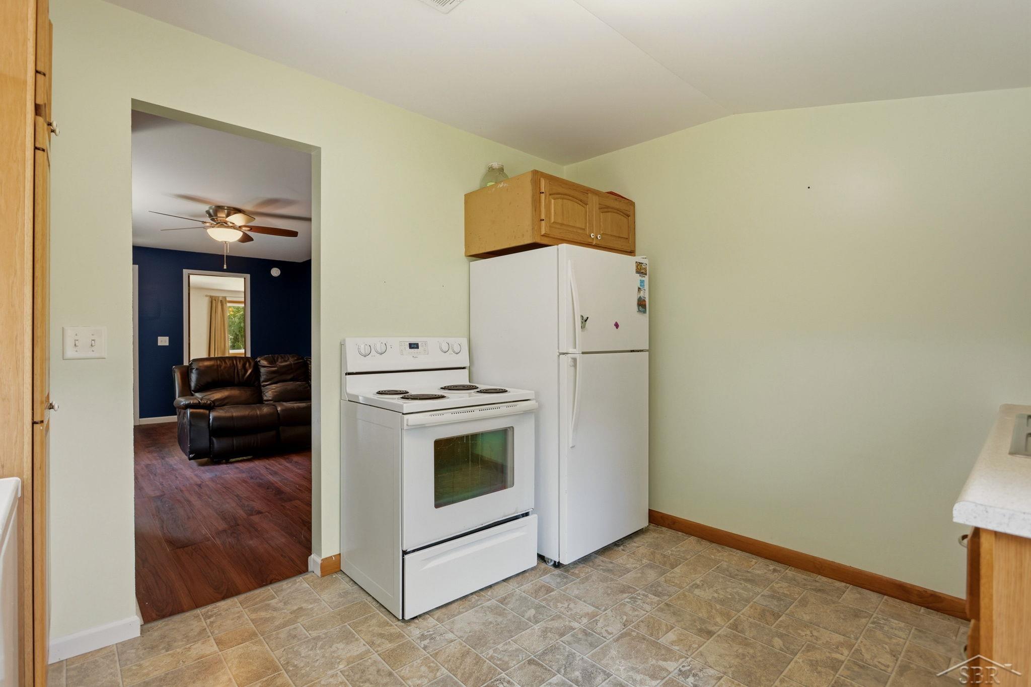 1177 South Poseyville Road Midland, MI 48640 - Photo 13 of 32