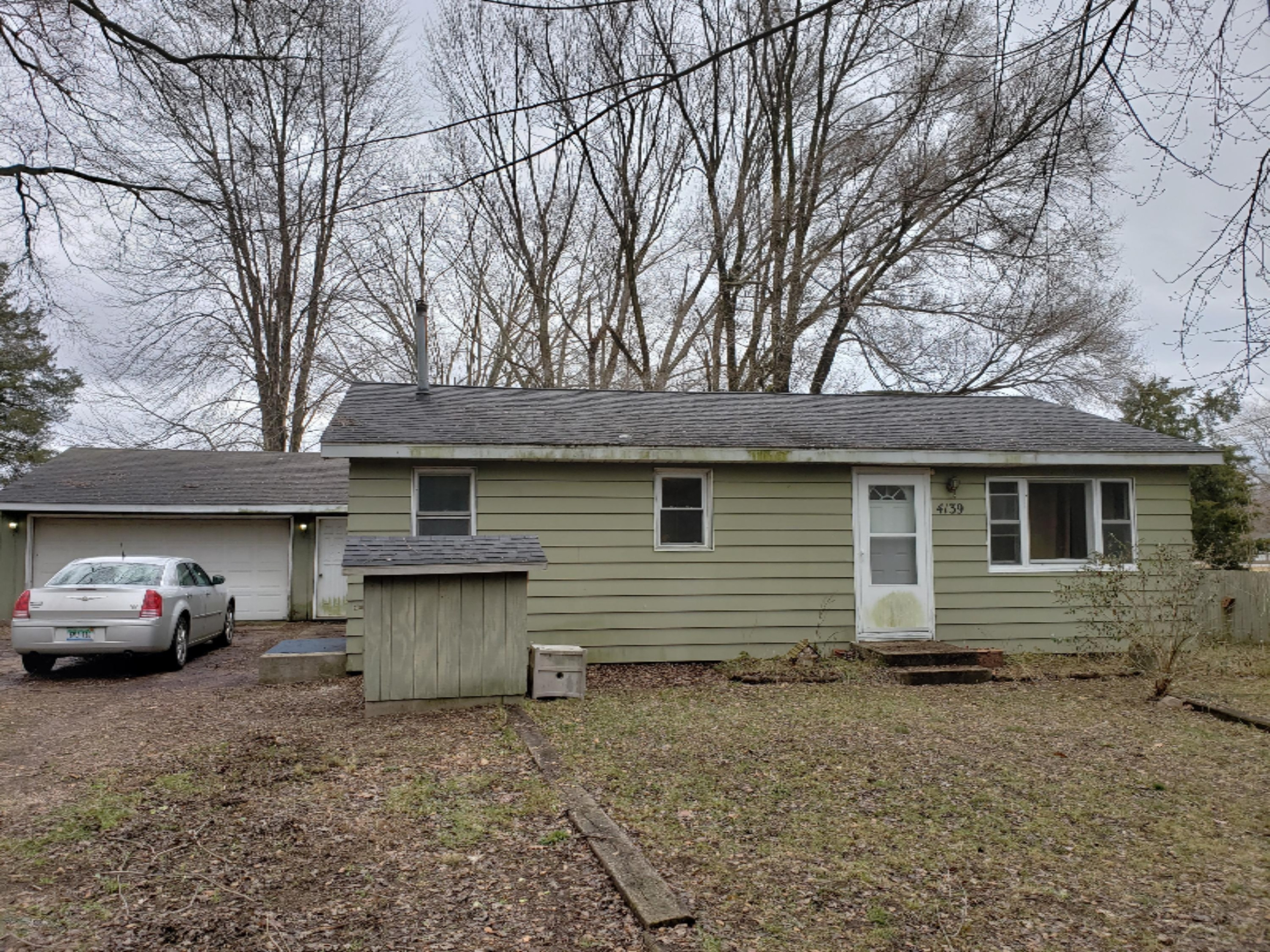 4139 Riverside Road Benton Harbor, MI 49022 - Photo 1 of 12 20181203_123537
