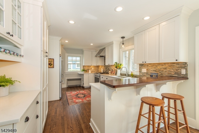 30 Wellesley Road Montclair, NJ 07043 - Photo 12 of 30