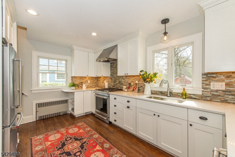 30 Wellesley Road Montclair, NJ 07043 - Photo 14 of 30
