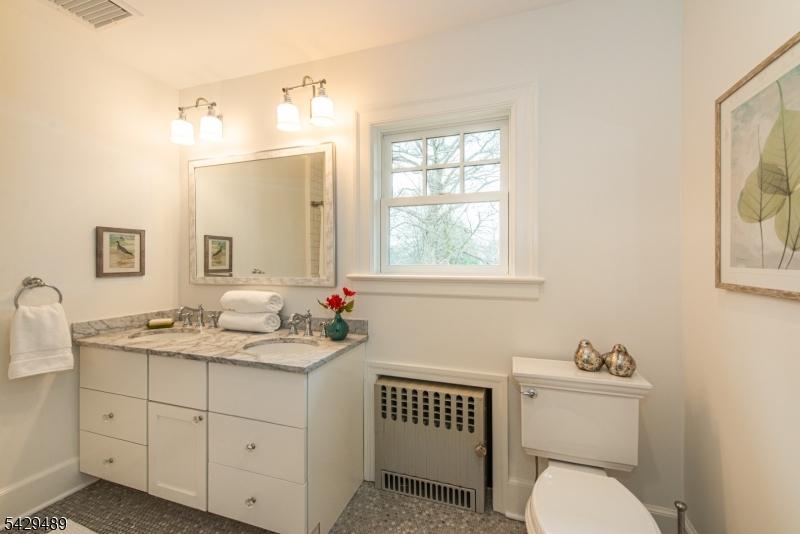 30 Wellesley Road Montclair, NJ 07043 - Photo 23 of 30