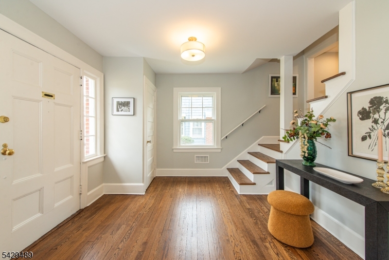 30 Wellesley Road Montclair, NJ 07043 - Photo 4 of 30