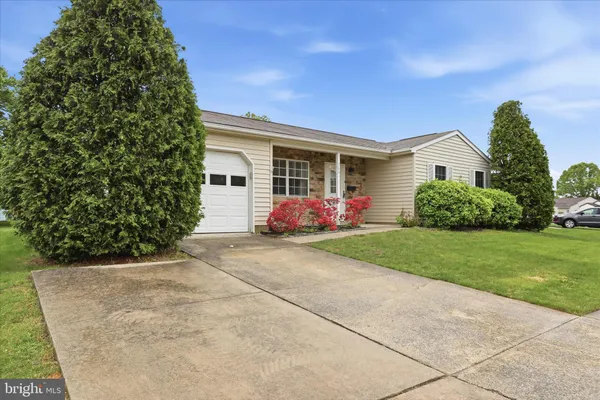 $435,000 | 5661 Crabapple Drive, Frederick, MD 21703