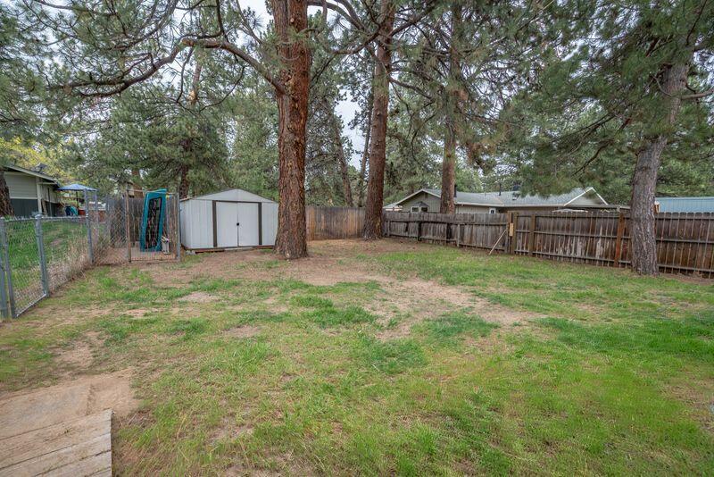 60834 Defiance Street Bend, OR 97702 - Photo 33 of 47