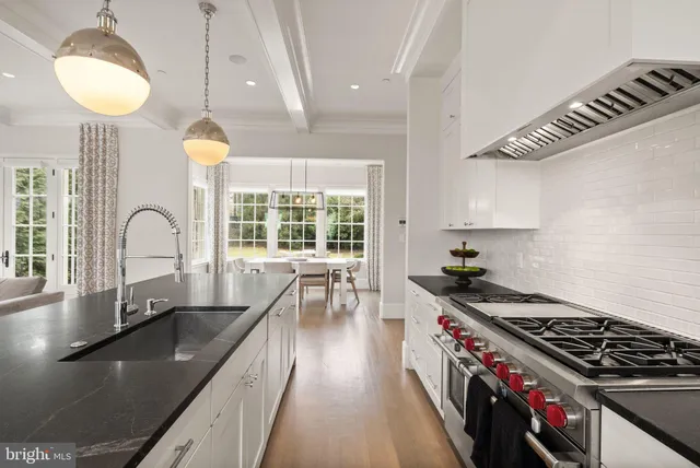 $4,995,000 | 2101 Foxhall Road Northwest, Washington, DC 20007