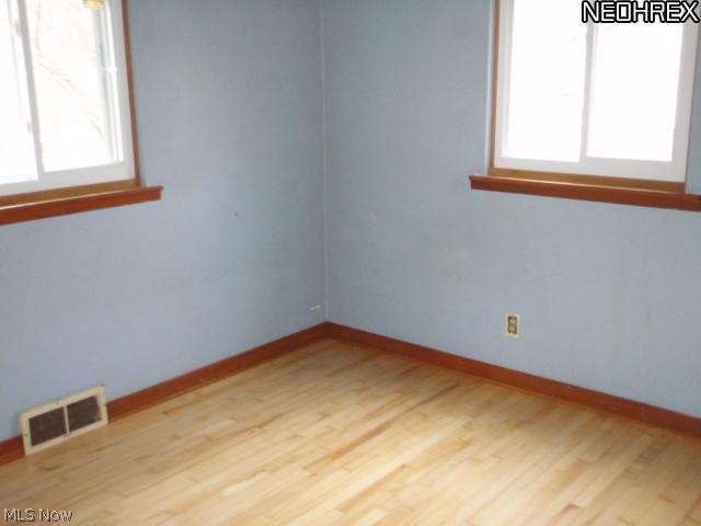 219 Perry Street Struthers, OH 44471 - Photo 8 of 9