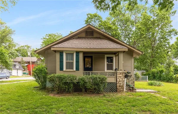 $150,000 | 13013 8th Street, Grandview, MO 64030