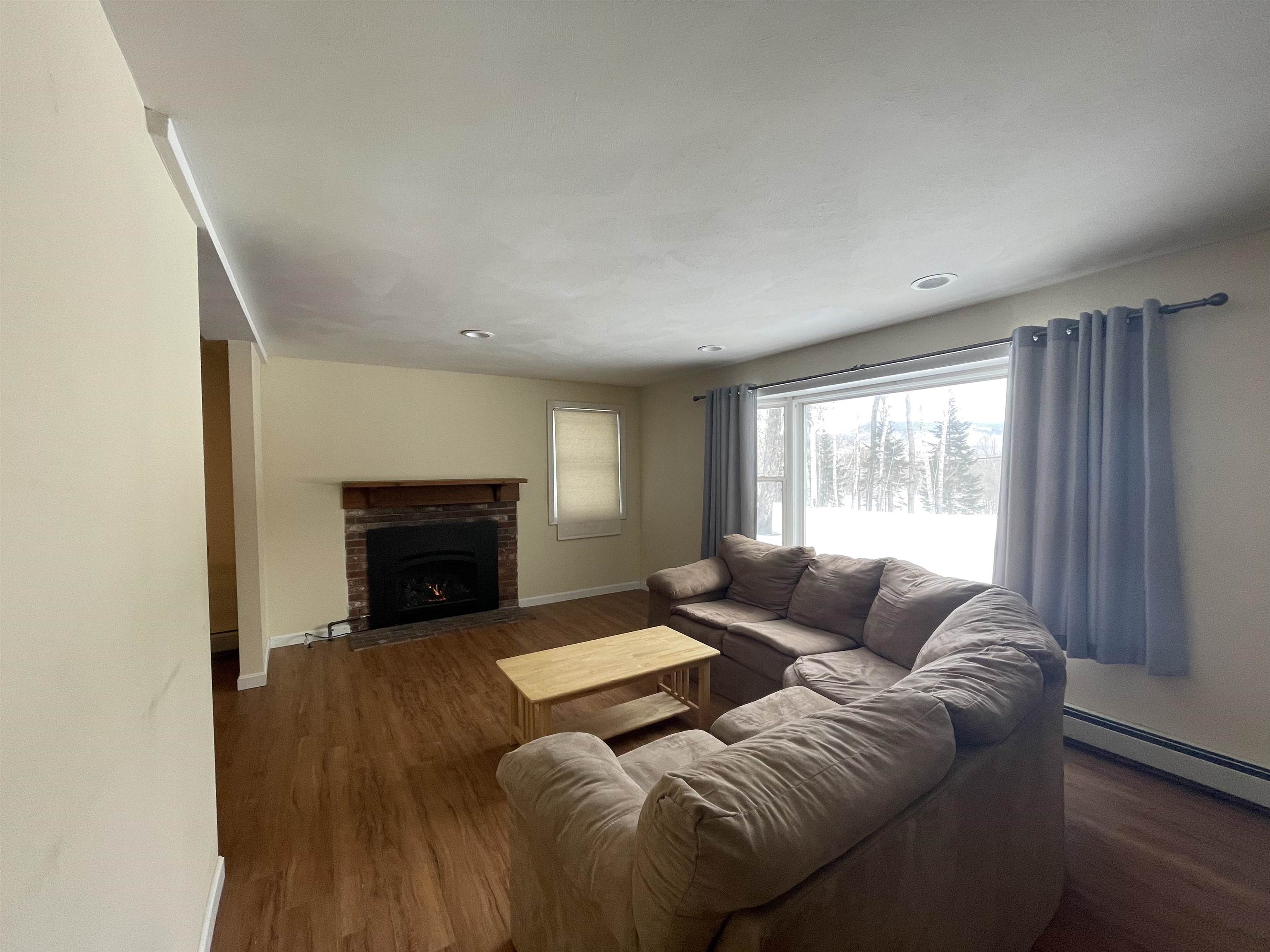 15-2 Hawthorne Way, Unit C2 Rumney, NH 03266 - Photo 6 of 33 Gallery Image 6