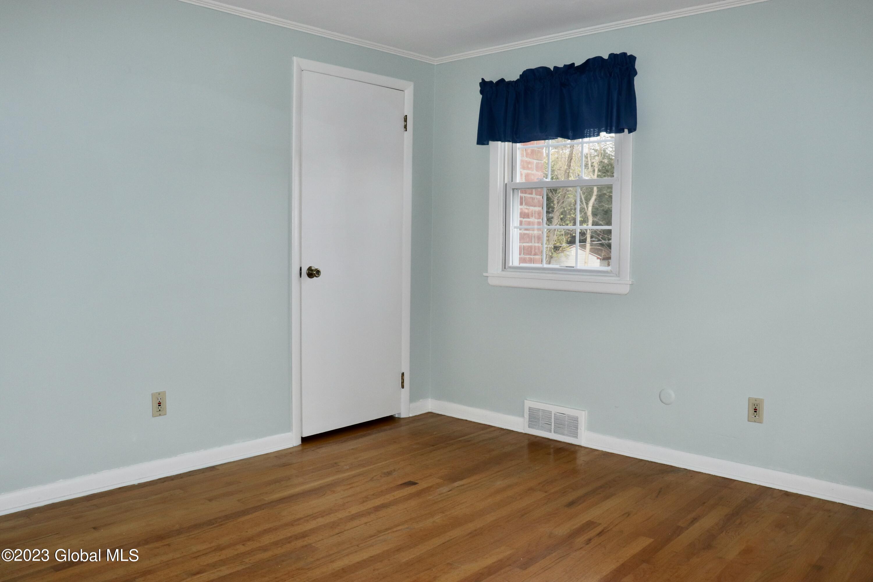 81 Berwick Road Bethlehem, NY 12054 - Photo 33 of 57 IMG_6041