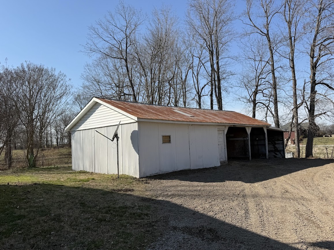 4616 Highway 76 Adams, TN 37010 - Photo 25 of 29