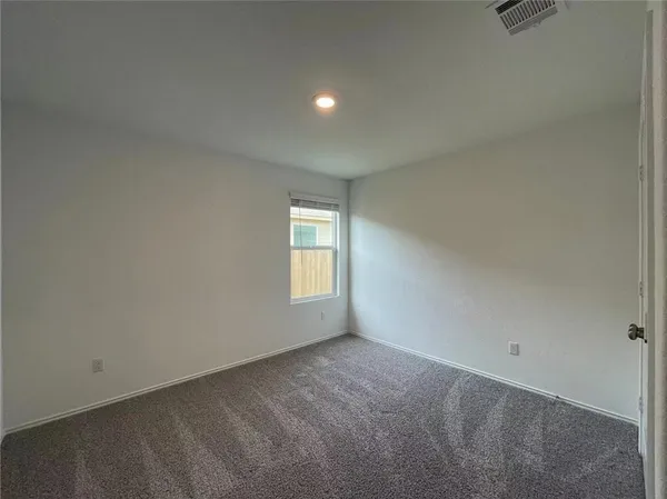 $1,995 | 409 Bluejack Way, Hutto, TX 78634