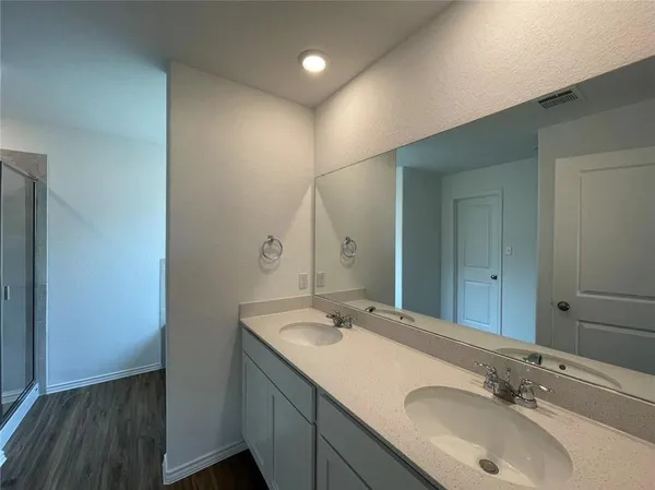 $1,995 | 409 Bluejack Way, Hutto, TX 78634